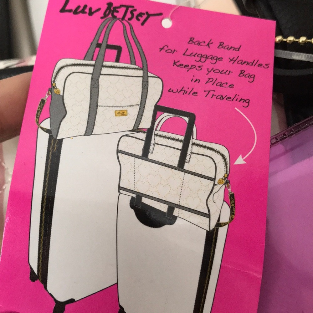 🆕 Betsey Johnson Kitty Weekender with Kitty Charm - Picture 5 of 8